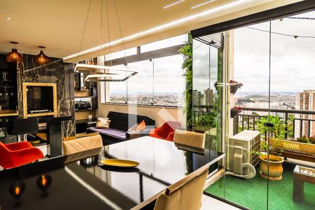 Apartamento à venda com 120m², 2 quartos e 2 vagas Apartamento à venda com 120m², 2 quartos e 2 vagasTerraço