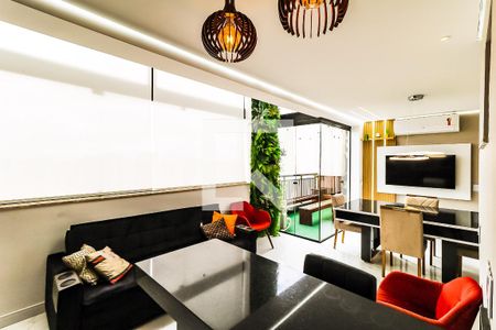 Apartamento à venda com 120m², 2 quartos e 2 vagas Apartamento à venda com 120m², 2 quartos e 2 vagasTerraço