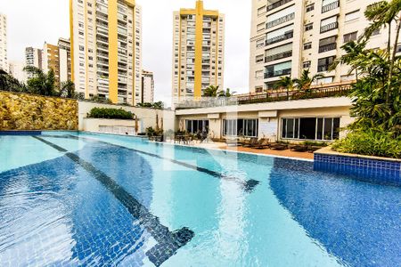 Apartamento à venda com 120m², 2 quartos e 2 vagas Apartamento à venda com 120m², 2 quartos e 2 vagasÁrea Comum - Piscina