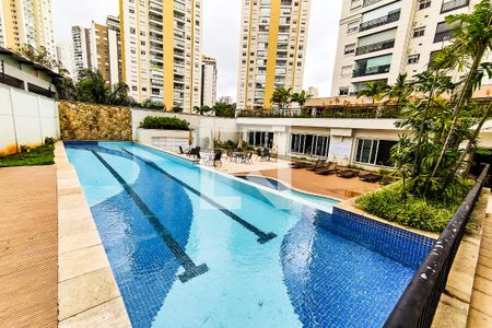 Apartamento à venda com 120m², 2 quartos e 2 vagas Apartamento à venda com 120m², 2 quartos e 2 vagasÁrea Comum - Piscina