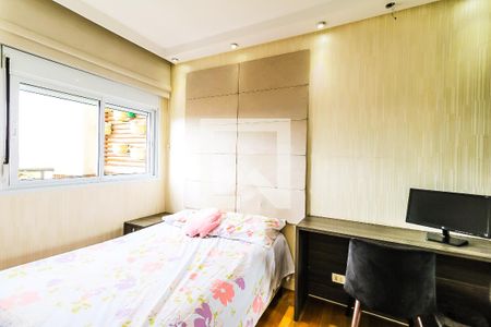 Apartamento à venda com 120m², 2 quartos e 2 vagas Apartamento à venda com 120m², 2 quartos e 2 vagasQuarto