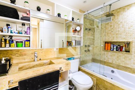 Apartamento à venda com 120m², 2 quartos e 2 vagas Apartamento à venda com 120m², 2 quartos e 2 vagasBanheiro Suíte