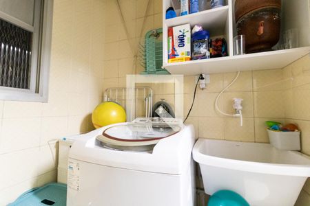 Apartamento à venda com 68m², 2 quartos e 1 vagaÁrea de Serviço