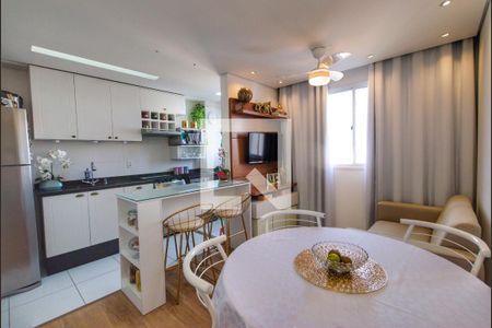 Sala de apartamento para alugar com 2 quartos, 41m² em Cambuci, São Paulo