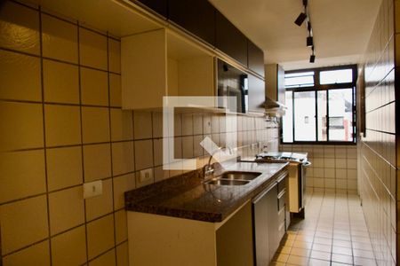 Apartamento à venda com 284m², 4 quartos e 3 vagas Apartamento à venda com 284m², 4 quartos e 3 vagasCozinha