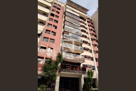 Apartamento à venda com 284m², 4 quartos e 3 vagas Apartamento à venda com 284m², 4 quartos e 3 vagasFachada