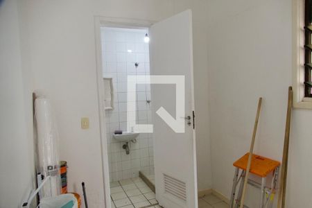 Apartamento à venda com 284m², 4 quartos e 3 vagas Apartamento à venda com 284m², 4 quartos e 3 vagasQuarto serviço