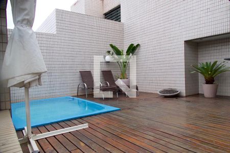 Apartamento à venda com 284m², 4 quartos e 3 vagas Apartamento à venda com 284m², 4 quartos e 3 vagasCobertura