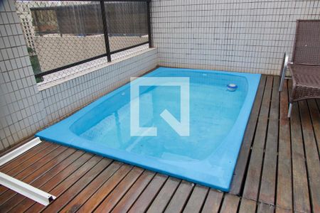 Apartamento à venda com 284m², 4 quartos e 3 vagas Apartamento à venda com 284m², 4 quartos e 3 vagasCobertura