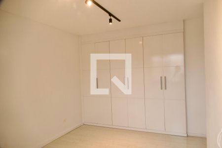 Apartamento à venda com 284m², 4 quartos e 3 vagas Apartamento à venda com 284m², 4 quartos e 3 vagasSuíte 1