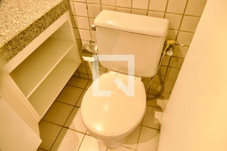 Apartamento à venda com 284m², 4 quartos e 3 vagas Apartamento à venda com 284m², 4 quartos e 3 vagasSuíte 1 banheiro