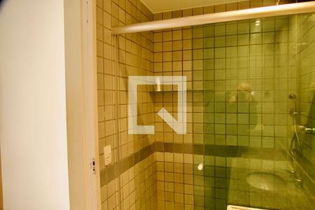 Apartamento à venda com 284m², 4 quartos e 3 vagas Apartamento à venda com 284m², 4 quartos e 3 vagasSuíte 1 banheiro