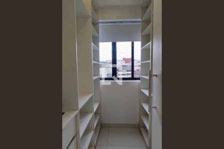 Apartamento à venda com 284m², 4 quartos e 3 vagas Apartamento à venda com 284m², 4 quartos e 3 vagasSuíte 2 closet