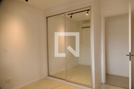 Apartamento à venda com 284m², 4 quartos e 3 vagas Apartamento à venda com 284m², 4 quartos e 3 vagasQuarto 2