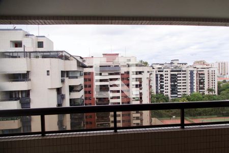 Sala vista  de apartamento à venda com 4 quartos, 284m² em Barra da Tijuca, Rio de Janeiro