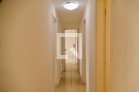 Apartamento à venda com 284m², 4 quartos e 3 vagas Apartamento à venda com 284m², 4 quartos e 3 vagasCorredor