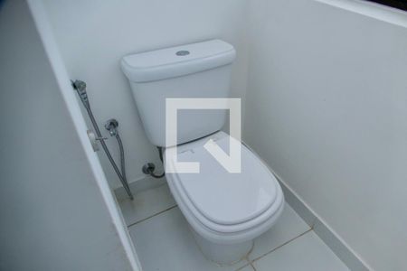 Apartamento à venda com 284m², 4 quartos e 3 vagas Apartamento à venda com 284m², 4 quartos e 3 vagasSuíte 2 banheiro