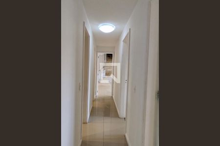 Apartamento à venda com 284m², 4 quartos e 3 vagas Apartamento à venda com 284m², 4 quartos e 3 vagasCorredor