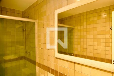 Apartamento à venda com 284m², 4 quartos e 3 vagas Apartamento à venda com 284m², 4 quartos e 3 vagasCobertura banheiro social