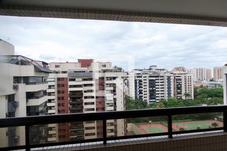 Apartamento à venda com 284m², 4 quartos e 3 vagas Apartamento à venda com 284m², 4 quartos e 3 vagasQuarto 1 vista