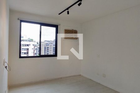 Apartamento à venda com 284m², 4 quartos e 3 vagas Apartamento à venda com 284m², 4 quartos e 3 vagasSuíte 1