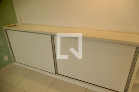 Apartamento à venda com 284m², 4 quartos e 3 vagas Apartamento à venda com 284m², 4 quartos e 3 vagasSuíte 2