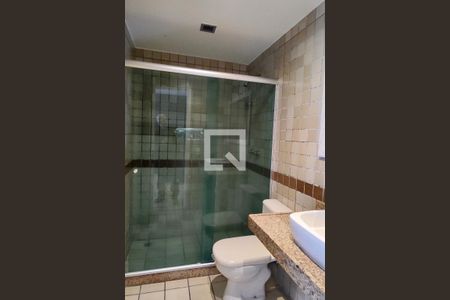 Apartamento à venda com 284m², 4 quartos e 3 vagas Apartamento à venda com 284m², 4 quartos e 3 vagasCobertura banheiro social