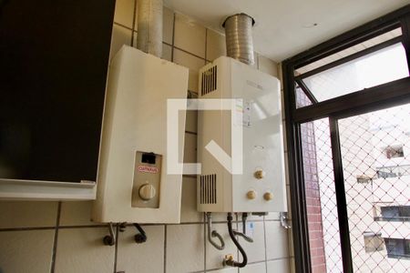 Apartamento à venda com 284m², 4 quartos e 3 vagas Apartamento à venda com 284m², 4 quartos e 3 vagasÁrea de serviço