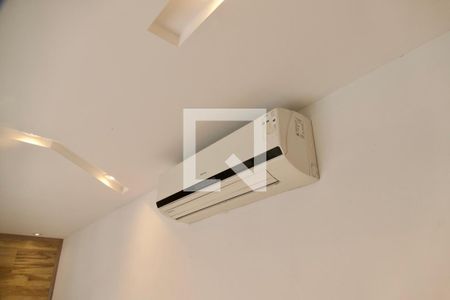 Apartamento à venda com 284m², 4 quartos e 3 vagas Apartamento à venda com 284m², 4 quartos e 3 vagasCobertura sala