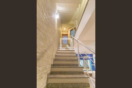 Escadas de casa à venda com 3 quartos, 220m² em Jardim Paraíso, Santo André