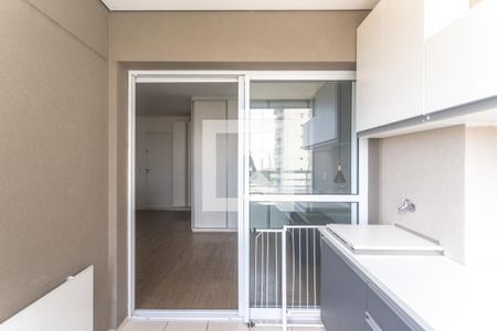 Studio à venda com 37m², 1 quarto e 1 vaga Studio à venda com 37m², 1 quarto e 1 vagaVaranda