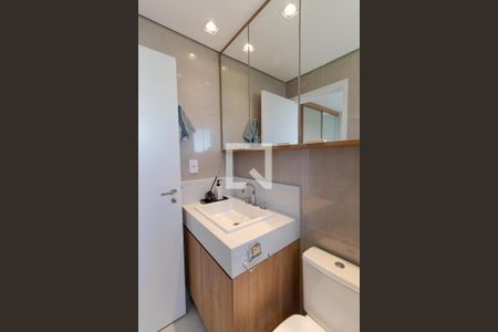 Apartamento à venda com 130m², 3 quartos e 2 vagasBanheiro da Suíte 02