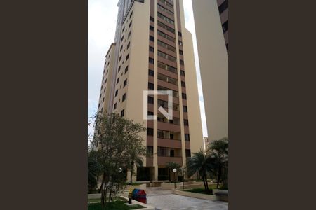 Apartamento para alugar com 68m², 3 quartos e 1 vaga Apartamento para alugar com 68m², 3 quartos e 1 vagaFachada