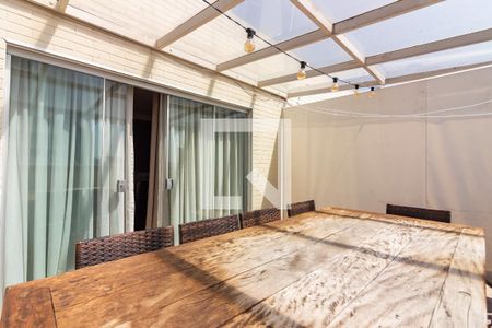 Apartamento à venda com 300m², 5 quartos e 3 vagasCobertura