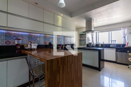 Apartamento à venda com 300m², 5 quartos e 3 vagasCozinha 