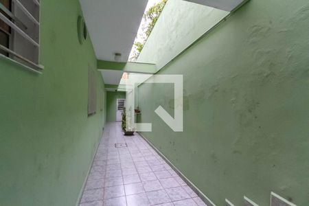 Casa à venda com 206m², 3 quartos e 3 vagasCorredor Lateral