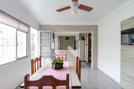 Casa à venda com 206m², 3 quartos e 3 vagasCopa