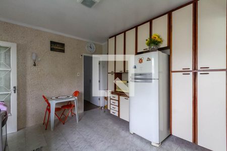 Casa à venda com 206m², 3 quartos e 3 vagasCozinha