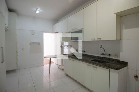 Apartamento à venda com 225m², 5 quartos e 1 vagaCozinha