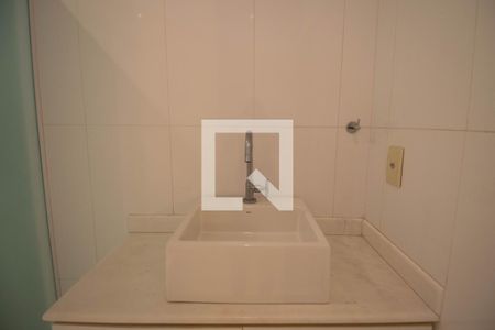 Apartamento à venda com 225m², 5 quartos e 1 vagaBanheiro 3