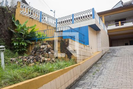 Casa à venda com 100m², 3 quartos e 2 vagasÁrea comum
