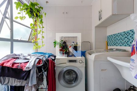 Apartamento para alugar com 74m², 3 quartos e 2 vagasÁrea de Serviço