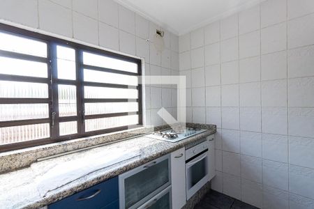 Casa para alugar com 99m², 3 quartos e 2 vagasCozinha