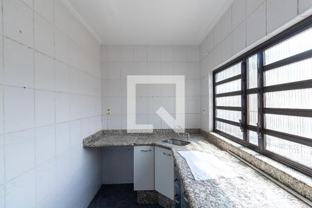 Casa para alugar com 99m², 3 quartos e 2 vagasCozinha