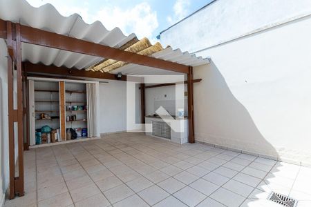 Casa para alugar com 99m², 3 quartos e 2 vagasQuintal
