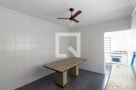 Casa para alugar com 99m², 3 quartos e 2 vagasCopa