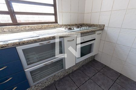 Casa para alugar com 99m², 3 quartos e 2 vagasCozinha - Armários