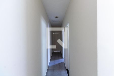 Casa para alugar com 99m², 3 quartos e 2 vagasCorredor