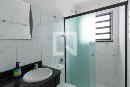 Casa para alugar com 99m², 3 quartos e 2 vagasBanheiro 2