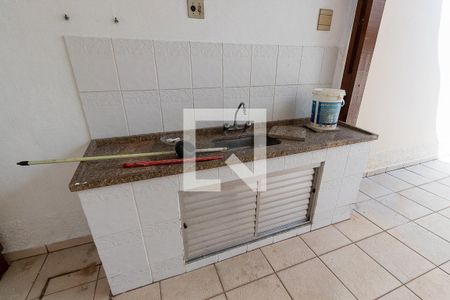 Casa para alugar com 99m², 3 quartos e 2 vagasQuintal